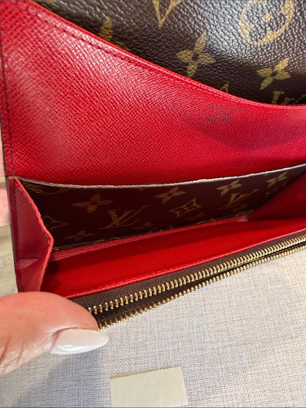 LOUIS VUITTON Portefeuille EMILIE WALLET MONOGRAM CANVAS ROUGE RED Box Dust Bag - Picture 14 of 14